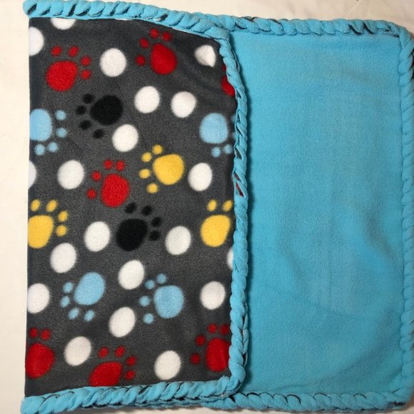 Small Dog or Cat Blanket Throw for shopping cart soft handmade braided edge blue - Picture 6 of 7